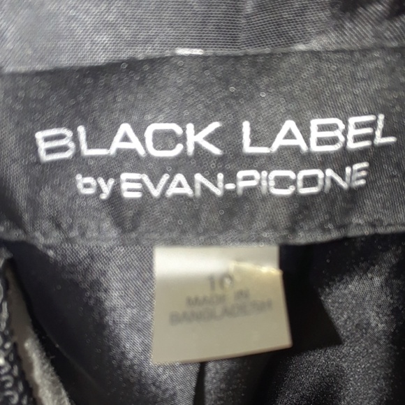 Evan Picone Black Label Slimming Oatmeal Blazer - Picture 8 of 8